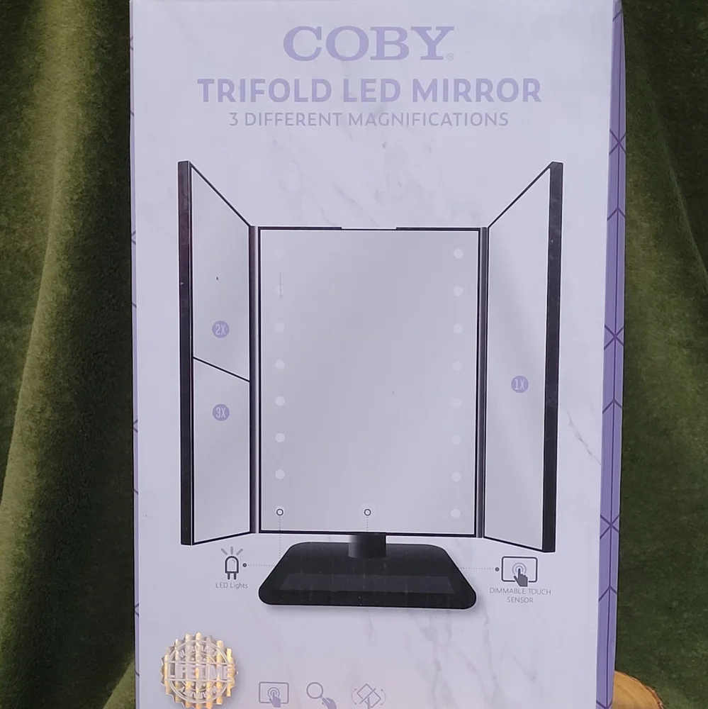 NEW Coby Trifold LED Mirror